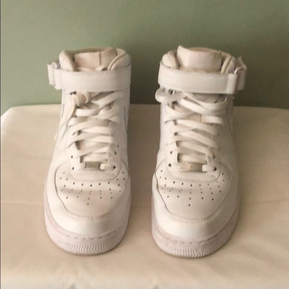 Nike Air Hightop’s - Picture 3 of 3